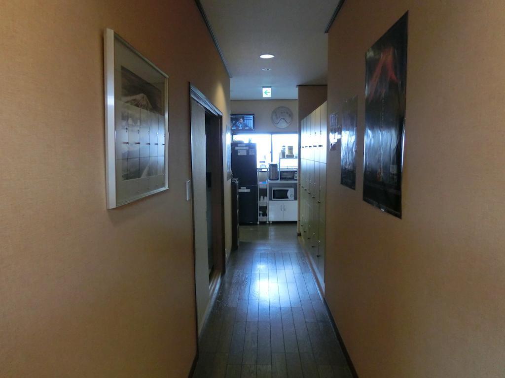 Mt Fuji Hostel Michael's Fujiyoshida Exterior foto